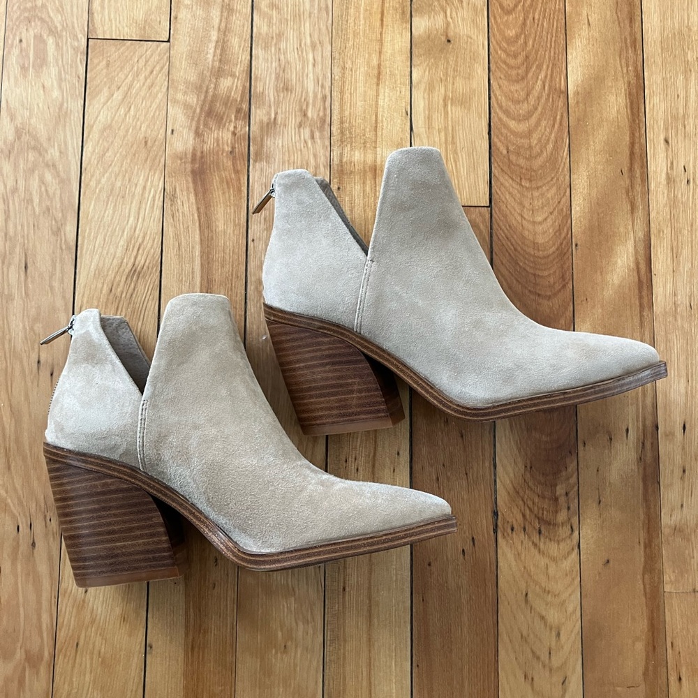 NWT Vince Camuto Gigietta Boot Size 7